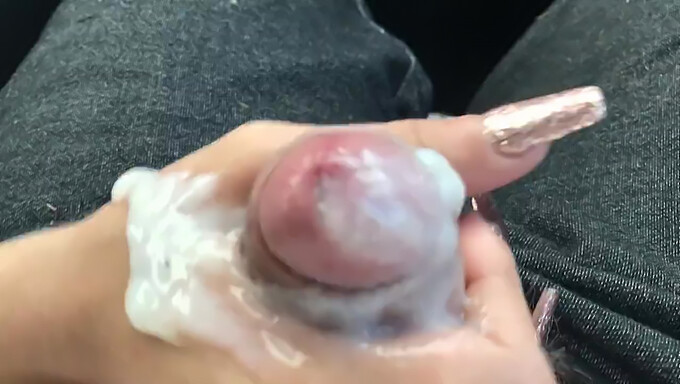 Experience A Cum Swallowing Orgasm In High Definition