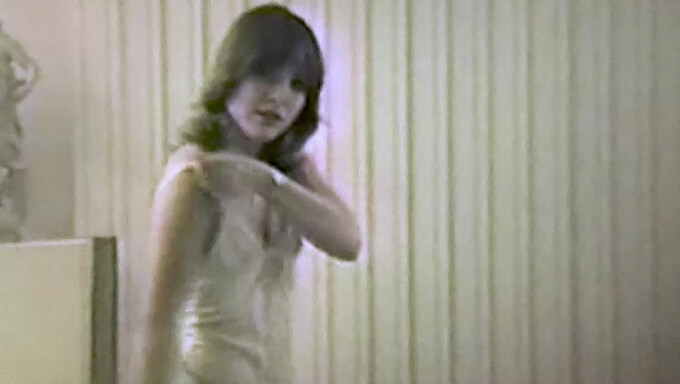 Amerikansk Vintage Jente Striptease På 80-Tallet