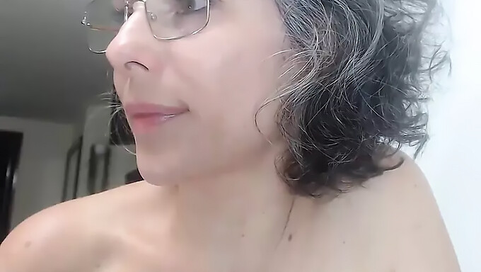 Mature Masturbation With Gray Hair