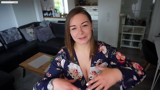 Loveanna Hengir Seg Til Bdsm Og Fisting I En Het Video