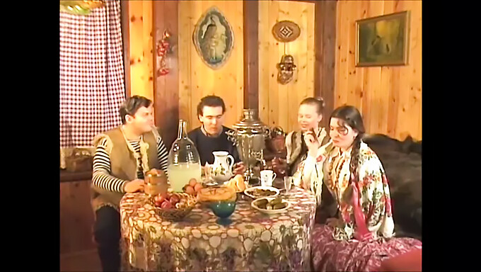 Ein Russischer Vintage-Erwachsenenfilm, Der 1998 Veröffentlicht Wurde Und Eine Fantastische Erzählung Präsentiert