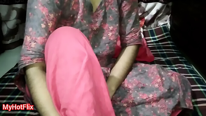 Video Casero De Sexo De Una Pareja De Bangladesh - Follando Y Chupando Duro