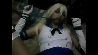 Milovníci Cosplayů Se Zlobí V Sbírce Shimakaze